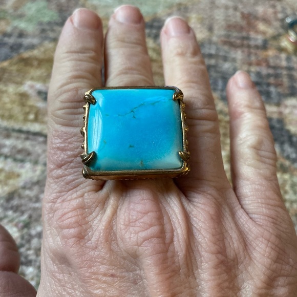 Jewelry - Beautiful ocean blue ring